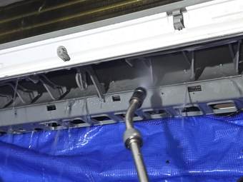 Nettoyage en profondeur d’une thermopompe murale par ZÉVAIR à Blainville